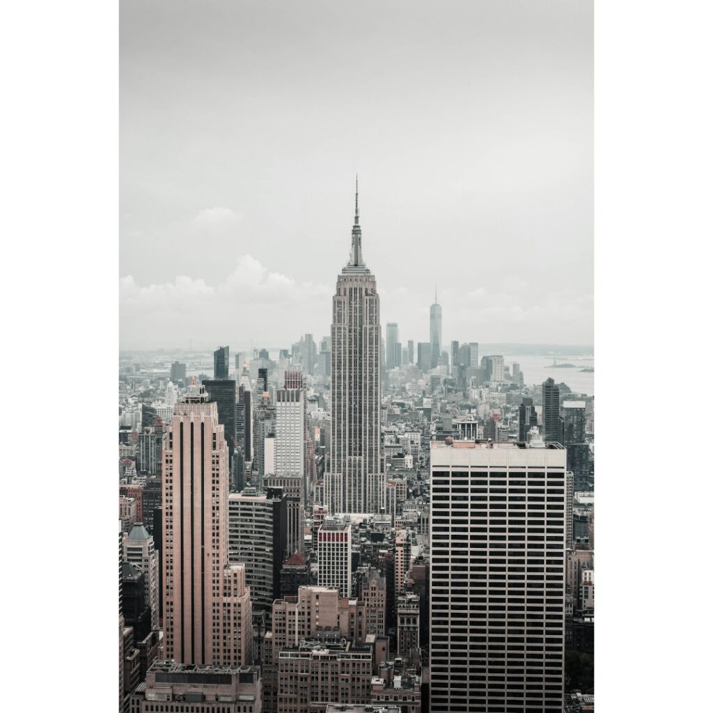 The Empire Stae Building is a big attraction in the Big Apple.