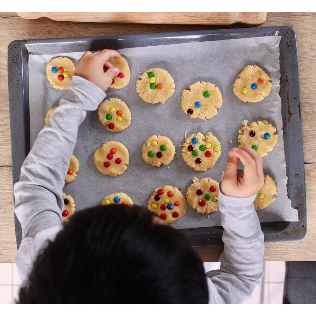 Doing individual things like attending a baking class could be a disadvantage of an all-inclusive vacation.